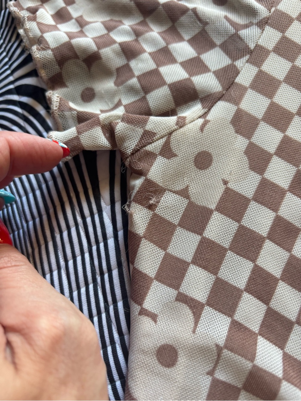 Neutral Beige Checkered Ruched Button-Front Tunic - Picture 4 of 8